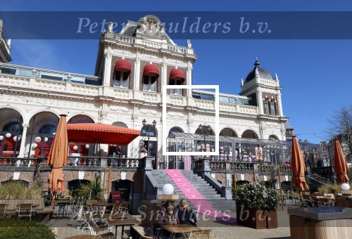 Amsterdam 26 maart 2026
Presentatie Nicolette v Dam in het Vondelcafe .