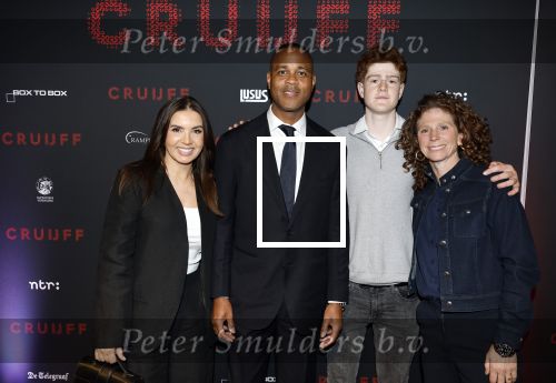 Amsterdam 21 maart 2026
Premiere docu over Johan Cruijff in de Johan Cruijff Arena . Patrick Kluivert Rossana Kluivert Barbara Barend en zoon