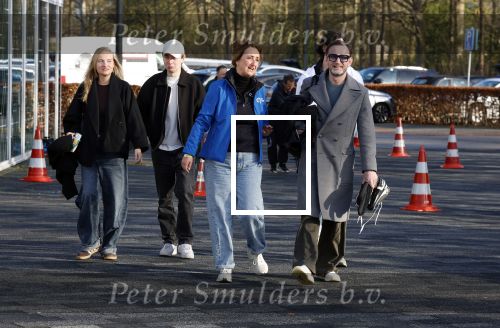 Heerenveen 29 maart 2026
De 10e hollandse 100 in Thialf georganiseerd door oa Prins Bernhard . Zijn moeder Prinses Margriet deed het startschot. Prins Bernhard en zijn dochter Isabella v Vollenhoven en zoon Benjamin v Vollenhoven