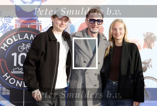 Heerenveen 29 maart 2026
De 10e hollandse 100 in Thialf georganiseerd door oa Prins Bernhard . Zijn moeder Prinses Margriet deed het startschot. Prins Bernhard en zijn dochter Isabella v Vollenhoven en zoon Benjamin v Vollenhoven