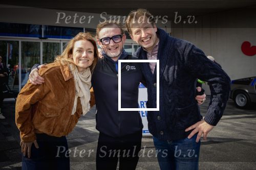 Heerenveen 29 maart 2026
De 10e hollandse 100 in Thialf georganiseerd door oa Prins Bernhard . Zijn moeder Prinses Margriet deed het startschot. Prins Bernhard en zijn dochter Isabella v Vollenhoven en zoon Benjamin v Vollenhoven  Prins Floris en Prinses Aimee
