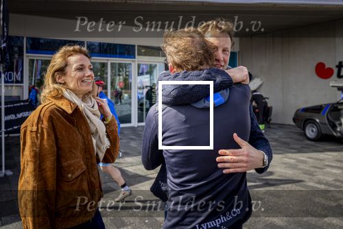 Heerenveen 29 maart 2026
De 10e hollandse 100 in Thialf georganiseerd door oa Prins Bernhard . Zijn moeder Prinses Margriet deed het startschot. Prins Bernhard en zijn dochter Isabella v Vollenhoven en zoon Benjamin v Vollenhoven  Prins Floris en Prinses Aimee
