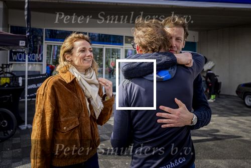 Heerenveen 29 maart 2026
De 10e hollandse 100 in Thialf georganiseerd door oa Prins Bernhard . Zijn moeder Prinses Margriet deed het startschot. Prins Bernhard en zijn dochter Isabella v Vollenhoven en zoon Benjamin v Vollenhoven  Prins Floris en Prinses Aimee