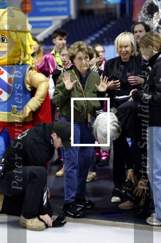 Heerenveen 29 maart 2026
De 10e hollandse 100 in Thialf georganiseerd door oa Prins Bernhard . Zijn moeder Prinses Margriet deed het startschot.