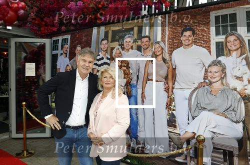 Leidschendam 25 maart 2025
De Bogaartjes hebben een feestje georganiseerd . Aanwezig  Rene Bogaart en zijn vrouw Sandra Bogaart .
Ook Don en Robin , Mitch en Robin Kim en Amisha Joe en Liv Pam en Finn en Opa Bogaart waren aanwezig .