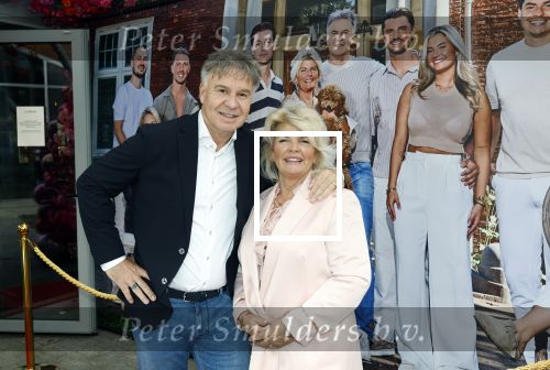 Leidschendam 25 maart 2025
De Bogaartjes hebben een feestje georganiseerd . Aanwezig  Rene Bogaart en zijn vrouw Sandra Bogaart .
Ook Don en Robin , Mitch en Robin Kim en Amisha Joe en Liv Pam en Finn en Opa Bogaart waren aanwezig .