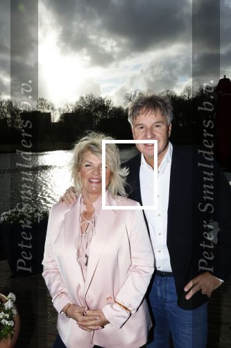 Leidschendam 25 maart 2025
De Bogaartjes hebben een feestje georganiseerd . Aanwezig  Rene Bogaart en zijn vrouw Sandra Bogaart .
Ook Don en Robin , Mitch en Robin Kim en Amisha Joe en Liv Pam en Finn en Opa Bogaart waren aanwezig .