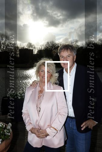 Leidschendam 25 maart 2025
De Bogaartjes hebben een feestje georganiseerd . Aanwezig  Rene Bogaart en zijn vrouw Sandra Bogaart .
Ook Don en Robin , Mitch en Robin Kim en Amisha Joe en Liv Pam en Finn en Opa Bogaart waren aanwezig .