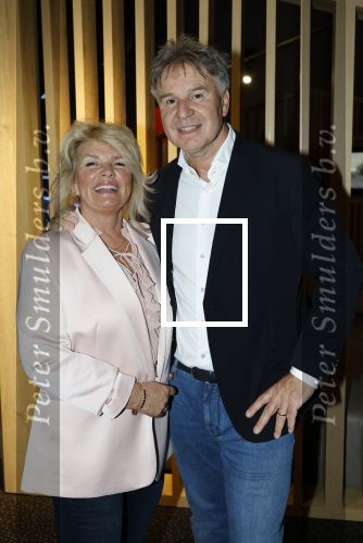 Leidschendam 25 maart 2025
De Bogaartjes hebben een feestje georganiseerd . Aanwezig  Rene Bogaart en zijn vrouw Sandra Bogaart .
Ook Don en Robin , Mitch en Robin Kim en Amisha Joe en Liv Pam en Finn en Opa Bogaart waren aanwezig .