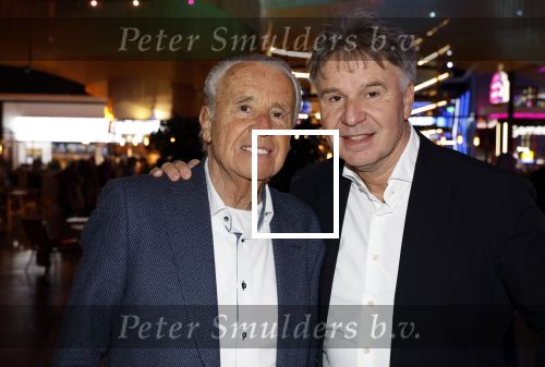 Leidschendam 25 maart 2025
De Bogaartjes hebben een feestje georganiseerd . Aanwezig  Rene Bogaart en zijn vrouw Sandra Bogaart .
Ook Don en Robin , Mitch en Robin Kim en Amisha Joe en Liv Pam en Finn en Opa Bogaart waren aanwezig .