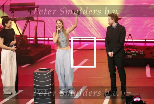 Leusden 9 maart 2026
Uitreiking edisons muziekprijzen bij Afas . 
Roxy Dekker ontvangt de prijs uit handen van haar vriend Koen v Heest