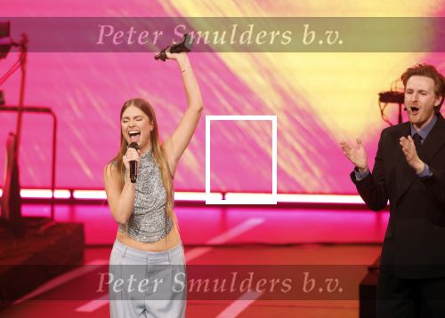 Leusden 9 maart 2026
Uitreiking edisons muziekprijzen bij Afas . 
Roxy Dekker ontvangt de prijs uit handen van haar vriend Koen v Heest
