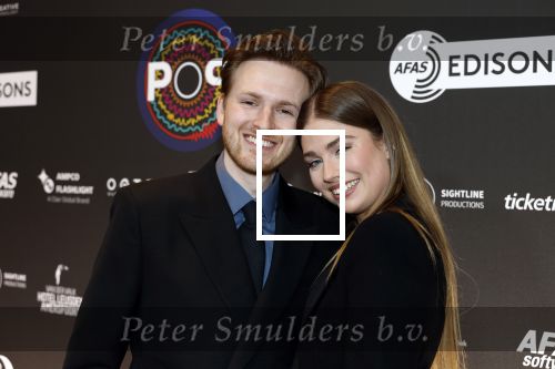 Leusden 9 maart 2026
Uitreiking edisons muziekprijzen bij Afas . 
Roxy Dekker ontvangt de prijs uit handen van haar vriend Koen v Heest