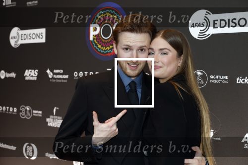 Leusden 9 maart 2026
Uitreiking edisons muziekprijzen bij Afas . 
Roxy Dekker ontvangt de prijs uit handen van haar vriend Koen v Heest