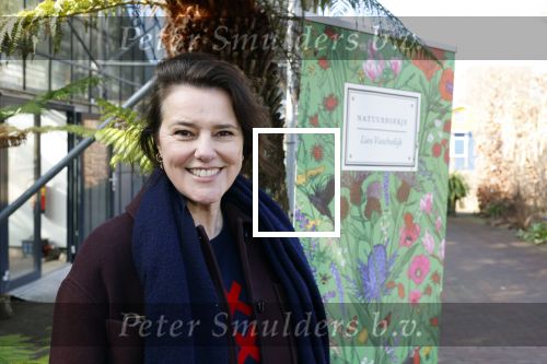 Amsterdam 1 maart 2026
Presentatie boek Lies Visschedijk bij de botanische tuin . Hans Dorrestijn reikte het eerste exemplaar uit . Susan Visser