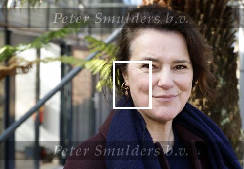 Amsterdam 1 maart 2026
Presentatie boek Lies Visschedijk bij de botanische tuin . Hans Dorrestijn reikte het eerste exemplaar uit . Susan Visser