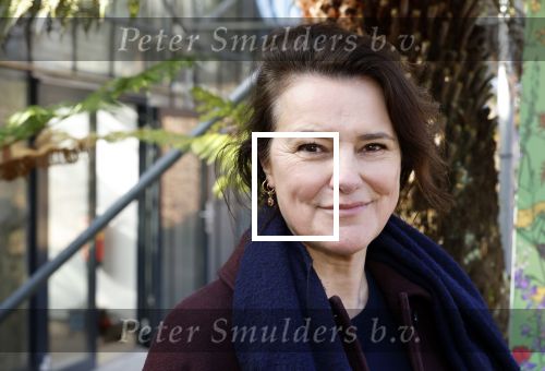 Amsterdam 1 maart 2026
Presentatie boek Lies Visschedijk bij de botanische tuin . Hans Dorrestijn reikte het eerste exemplaar uit . Susan Visser