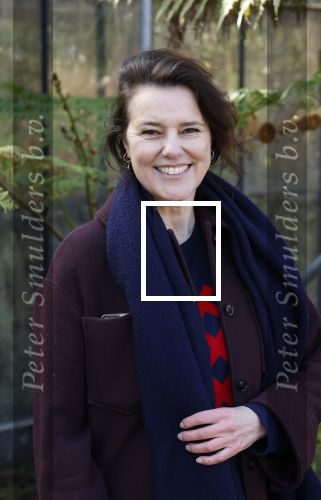 Amsterdam 1 maart 2026
Presentatie boek Lies Visschedijk bij de botanische tuin . Hans Dorrestijn reikte het eerste exemplaar uit . Susan Visser