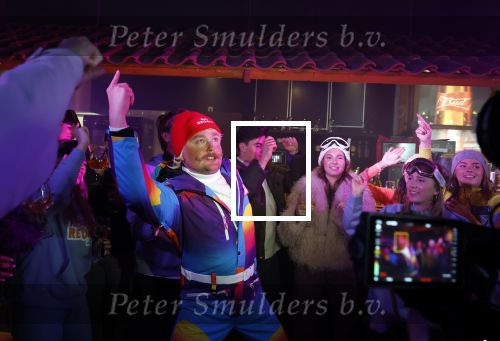 Zoetermeer 6 maart 2026
Bas Smit tijdens de opnames voor een promovideo in SnowWorld. De BN\'er kondigde samen met Wolter Kroes Toni Tiefschnee en Wilfred Genee een nieuw evenement aan in de Brabanthallen met de naam Apres ski reunie .