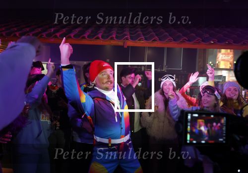 Zoetermeer 6 maart 2026
Bas Smit tijdens de opnames voor een promovideo in SnowWorld. De BN\'er kondigde samen met Wolter Kroes Toni Tiefschnee en Wilfred Genee een nieuw evenement aan in de Brabanthallen met de naam Apres ski reunie .
