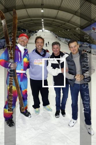 Zoetermeer 6 maart 2026
Bas Smit tijdens de opnames voor een promovideo in SnowWorld. De BN\'er kondigde samen met Wolter Kroes Toni Tiefschnee en Wilfred Genee een nieuw evenement aan in de Brabanthallen met de naam Apres ski reunie .