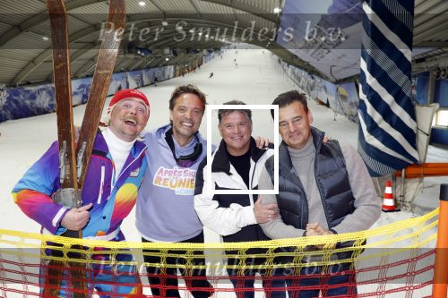 Zoetermeer 6 maart 2026
Bas Smit tijdens de opnames voor een promovideo in SnowWorld. De BN\'er kondigde samen met Wolter Kroes Toni Tiefschnee en Wilfred Genee een nieuw evenement aan in de Brabanthallen met de naam Apres ski reunie .