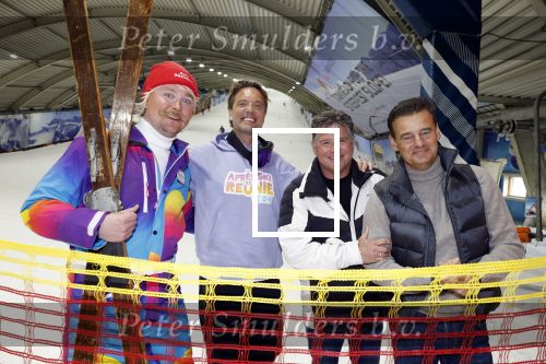 Zoetermeer 6 maart 2026
Bas Smit tijdens de opnames voor een promovideo in SnowWorld. De BN\'er kondigde samen met Wolter Kroes Toni Tiefschnee en Wilfred Genee een nieuw evenement aan in de Brabanthallen met de naam Apres ski reunie .