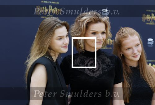 Scheveningen 14 maart 2026
Premiere Harry Potter in het afas circustheater. Tooske Ragas met haar dochters