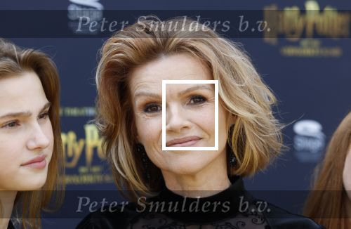 Scheveningen 14 maart 2026
Premiere Harry Potter in het afas circustheater. Tooske Ragas met haar dochters