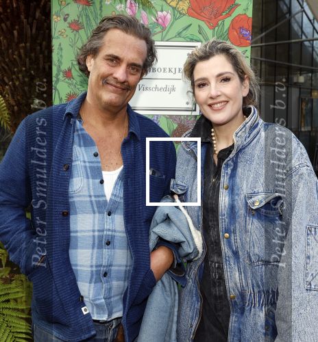 Amsterdam 1 maart 2026
Presentatie boek Lies Visschedijk bij de botanische tuin . Hans Dorrestijn reikte het eerste exemplaar uit . Vincent Croiset met partner Tina de Bruin en hun zoon