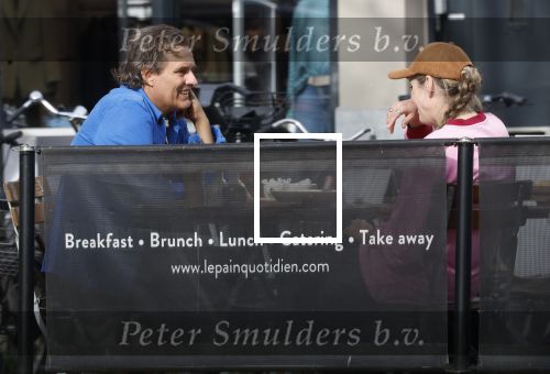 Amsterdam 6 maart 2026
Vincent Croiset en zijn vriendin Tina de Bruin op terras en winkelend in Amsterdam zuid .