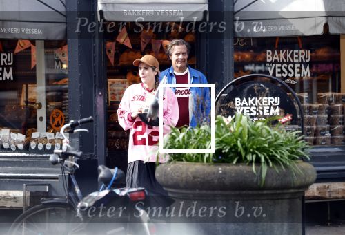 Amsterdam 6 maart 2026
Vincent Croiset en zijn vriendin Tina de Bruin op terras en winkelend in Amsterdam zuid .
