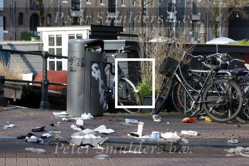 Amsterdam 4 maart 2026
Vuilnis op straat in Amsterdam omdat vuilnisbakken leeg gehaald worden voor blikjes met statiegeld