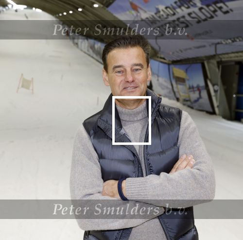 Zoetermeer 6 maart 2026
Bas Smit tijdens de opnames voor een promovideo in SnowWorld. De BN\'er kondigde samen met Wolter Kroes en Wilfred Genee een nieuw evenement aan in de Brabanthallen met de naam Apres ski reunie .