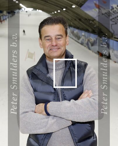Zoetermeer 6 maart 2026
Bas Smit tijdens de opnames voor een promovideo in SnowWorld. De BN\'er kondigde samen met Wolter Kroes en Wilfred Genee een nieuw evenement aan in de Brabanthallen met de naam Apres ski reunie .