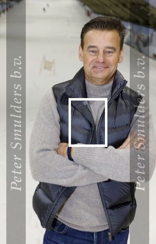 Zoetermeer 6 maart 2026
Bas Smit tijdens de opnames voor een promovideo in SnowWorld. De BN\'er kondigde samen met Wolter Kroes en Wilfred Genee een nieuw evenement aan in de Brabanthallen met de naam Apres ski reunie .