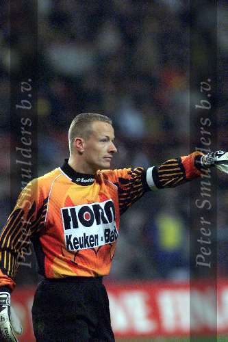 13 April 1999
Arno v Zwam