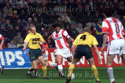 13 April 1999
PSV-Fortuna SC 1-3  1/2 finale KNVB-beker
Luc Nilis