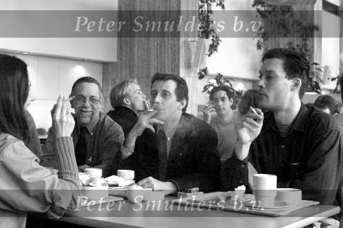 16 April 1999
Roken in de kantine