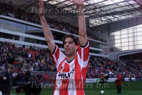 4 April 1999
Blijdschap bij Ruud v Nistelrooyna afloop van PSV-AJAX 3-1