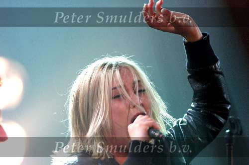 Hilversum, 6 april 2000
Uitreiking van de EDSION-Award 2000
Anouk tijdens haar optreden nadat ze een EDISON had gewonnen