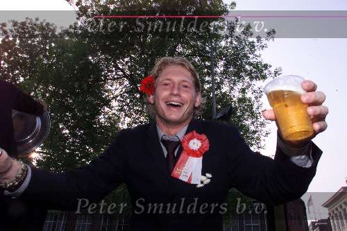 Eindhoven, 30 april 2000
PSV Landskampioen 
Feest na de wedstrijd PSV-RKC, eindstand 7-1
Bjorn v d doelen met een glas bier