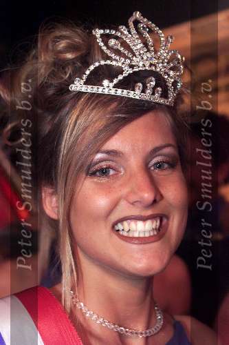 Gemert 8 april 2000
Miss Universe 2000
winnares Chantal v Roessel ( 25) uit Den Bosch