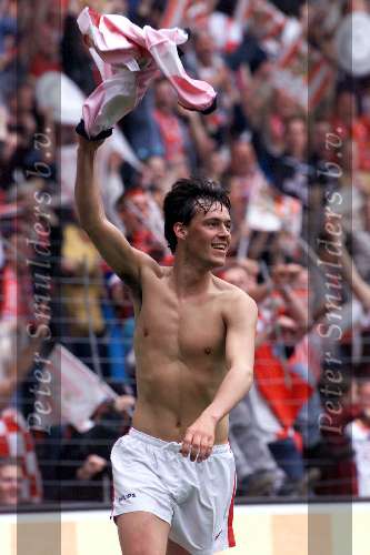 Eindhoven, 30 april 2000
PSV Landskampioen 
Feest na de wedstrijd PSV-RKC, eindstand 7-1
Chris v d Weerden