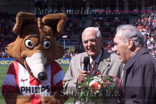 Eindhoven 16 april 2000
PSV-Cambuur 1-0
Frits Philips 95 jaar