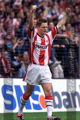 Eindhoven, 30 april 2000
PSV Landskampioen 
Feest na de wedstrijd PSV-RKC, eindstand 7-1
Johann vogel