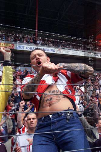 Eindhoven, 30 april 2000
PSV Landskampioen 
Feest na de wedstrijd PSV-RKC, eindstand 7-1
PSV supporter met tatoeage