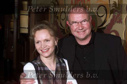 Amsterdam 26 april 2000
Premiere van LEK in Tushinky .
Renee Soutendijk met haar man
