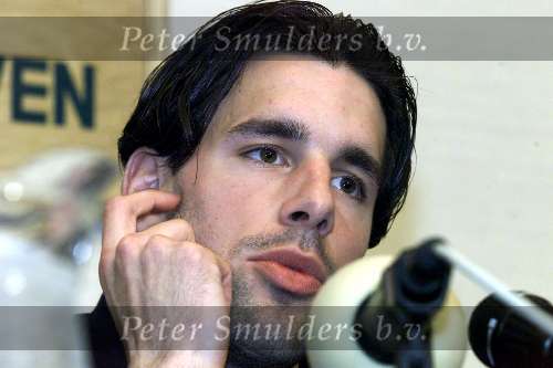 Eindhoven, 21 april 2000
Persconferentie Ruud v Nistelrooy nadat bekend is gemaakt dat hij gaat tekenen voor Manchester United