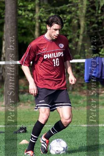 Eindhoven 27 april 2000
1e training Ruud v Nistelrooy na keuring Manchester United.